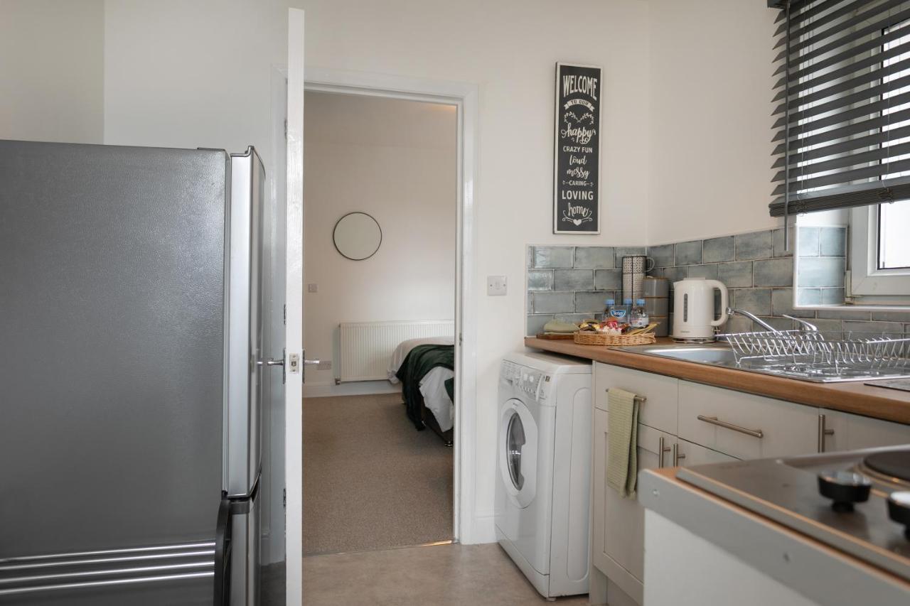 Near Hospital, Netflix, Sleeps Up To 3, Fast Wi-Fi Apartment Lincoln Exterior photo